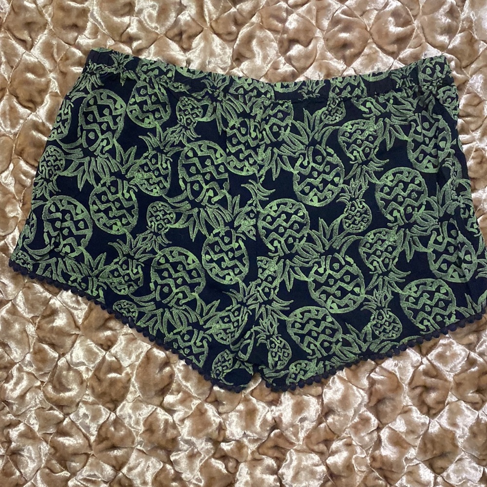 Navy blue and green pineapple shorts - Picture 5 of 5